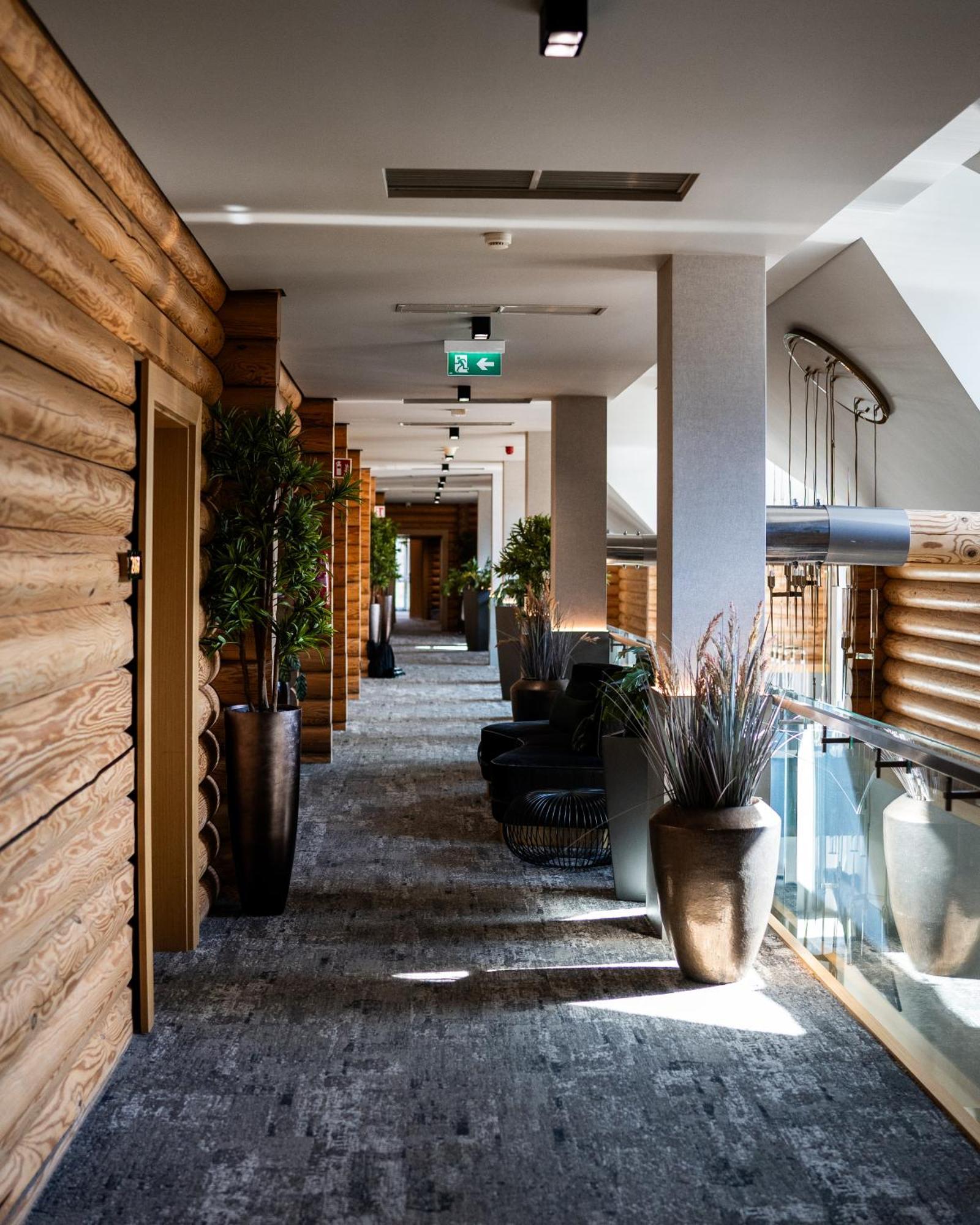 Avalon Resort & Spa Miskolc Exteriör bild