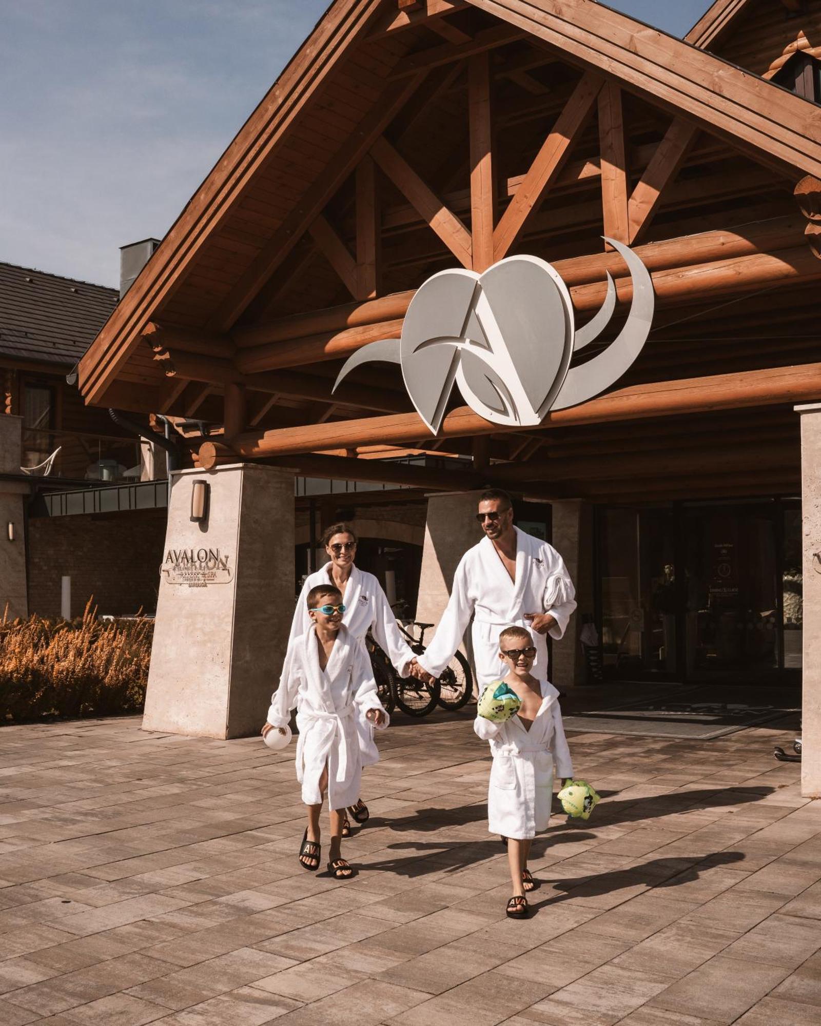Avalon Resort & Spa Miskolc Exteriör bild